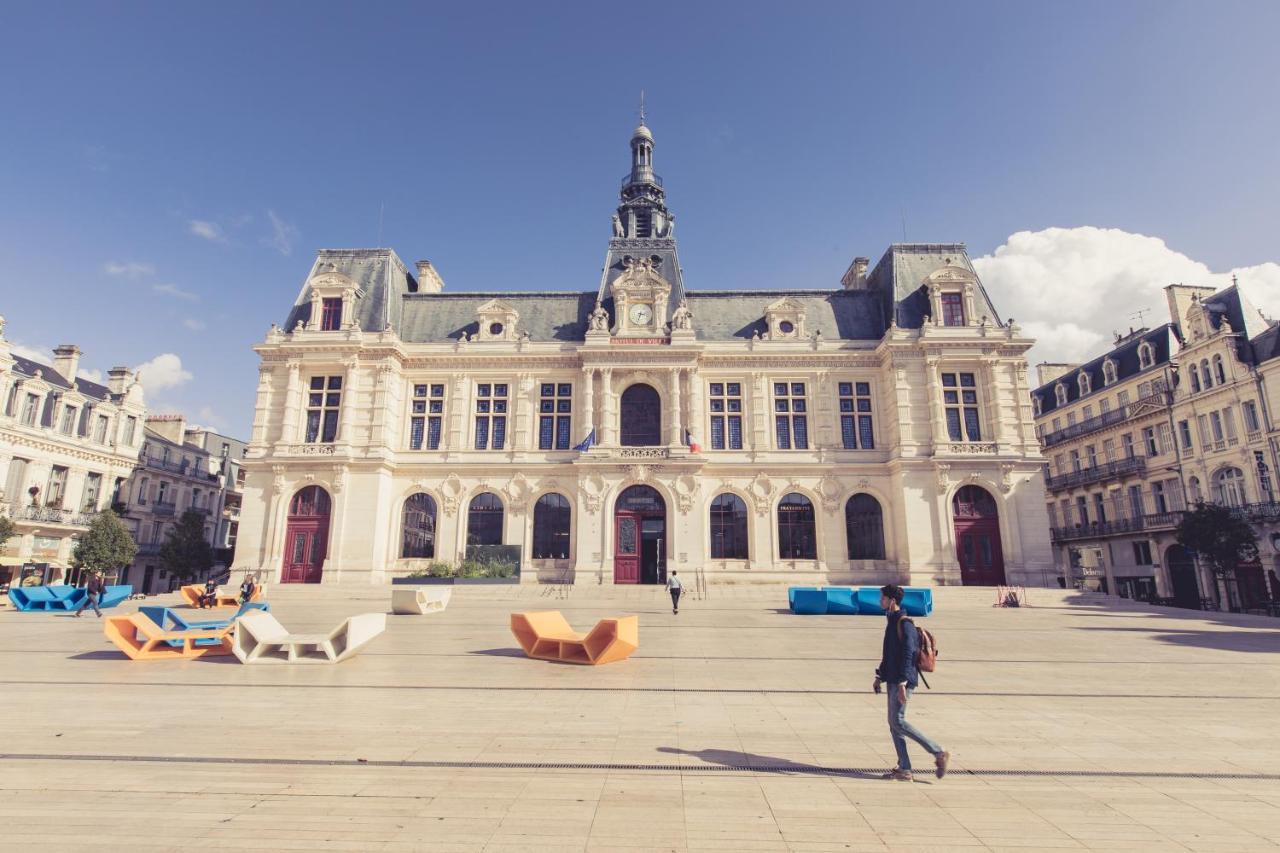 La Maison De La Liberte Studio Jules Verne Poitiers Exterior foto